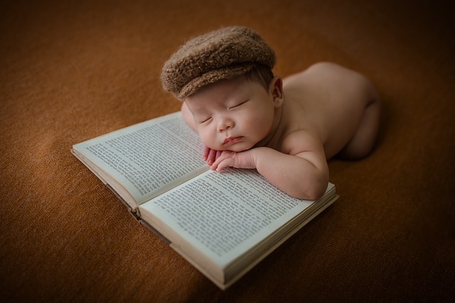 Bébé confond les jours et les nuits ? Aidez-nous ! Comment résoudre ce problème rapidement.