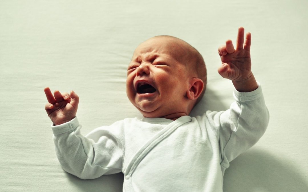 Bébé grincheux le soir ? 3 conseils pour calmer un bébé !