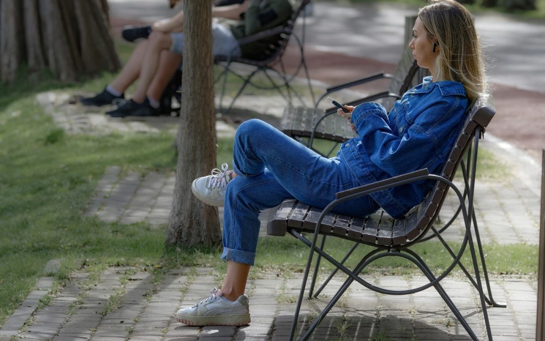 La veste en denim fourrée pour femme : comment la porter ?